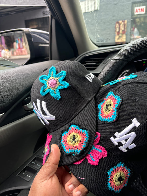 Different color knits hat