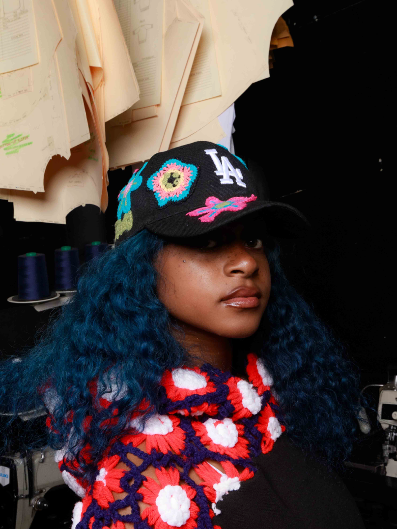 Different color knits hat