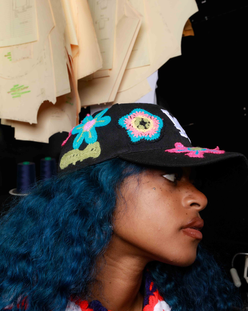 Different color knits hat